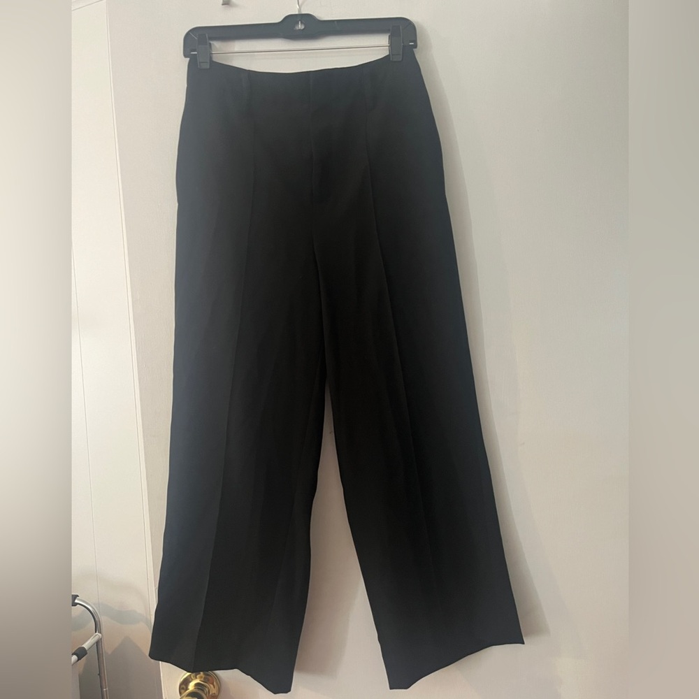 Vince Pintuck cropped pant size 6